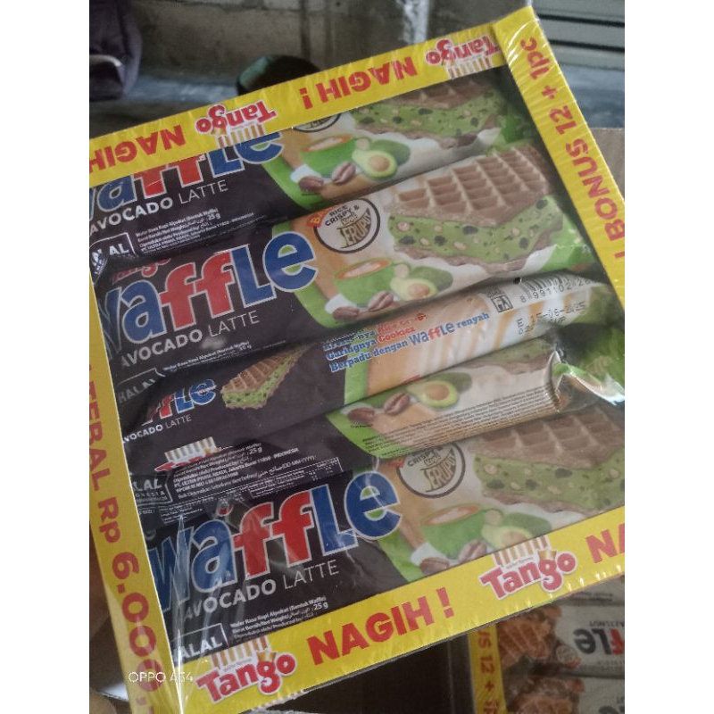

waffle rasa alpukat