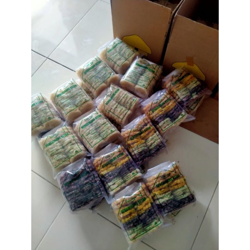 

Rengginang mentah khas Sragen