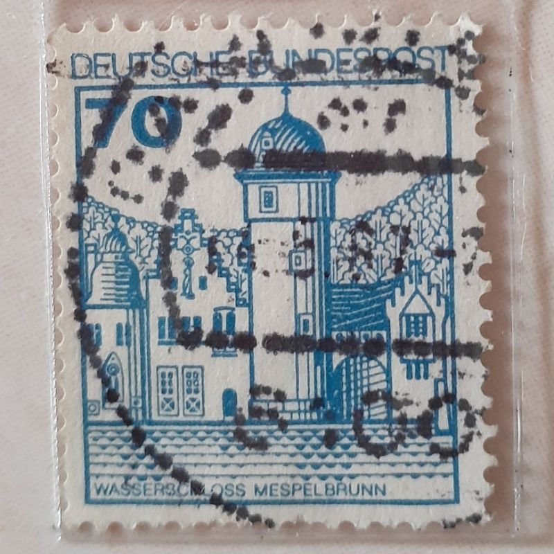 

Perangko Jerman Strongholds and Castles (Mespelbrunn Moated Castle) Tahun 1977