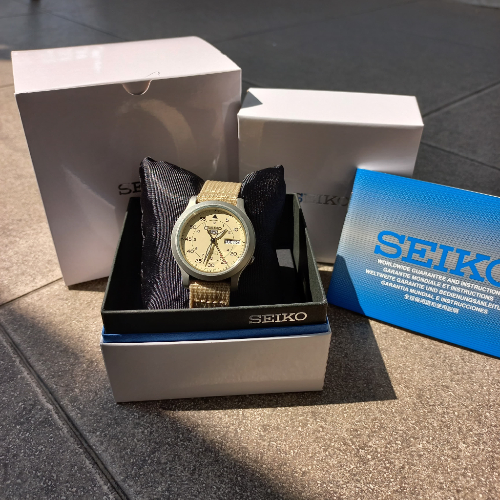 JAM TANGAN PRIA SEIKO 5 Automatic SNK803K2 Beige Dial & Nylon SNK803