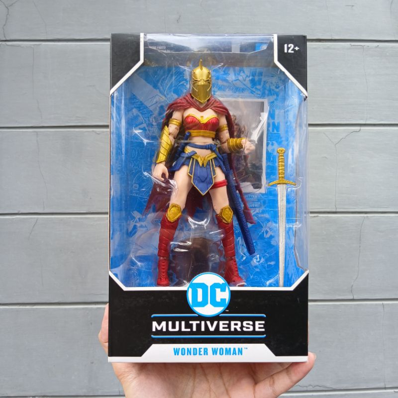 MCFARLANE WONDER WOMAN WITH HELMET OF FATE