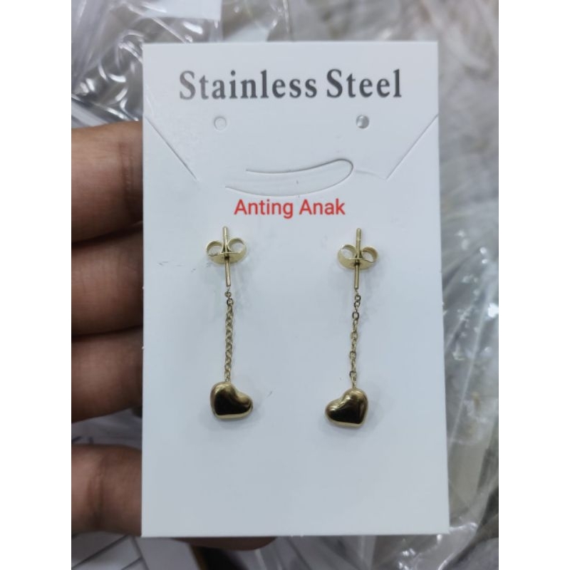 anting titaniym love anak
