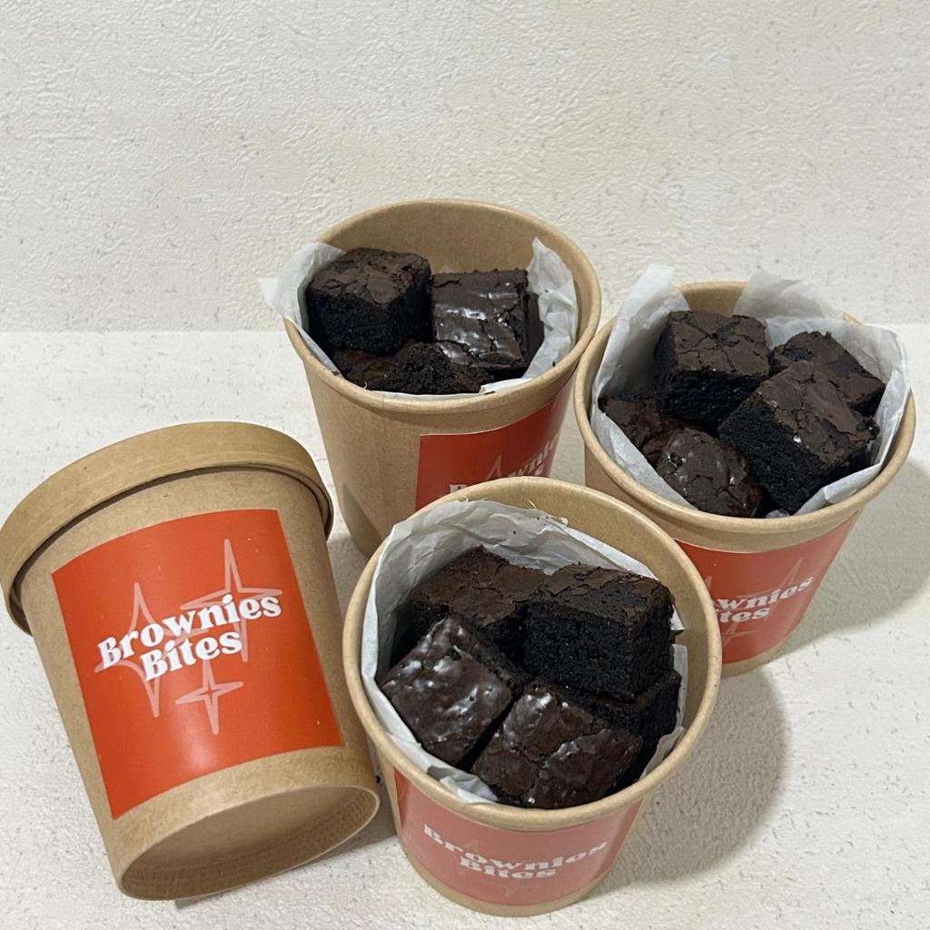 

(PRE-ORDER) Fudgy brownies bites cup 16oz