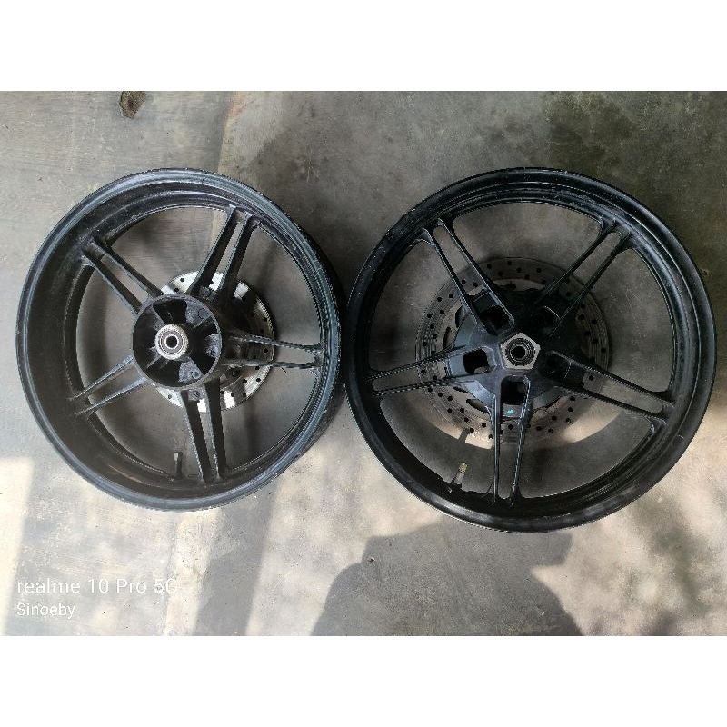 Velg r15 v2 original velg r15v2 ori