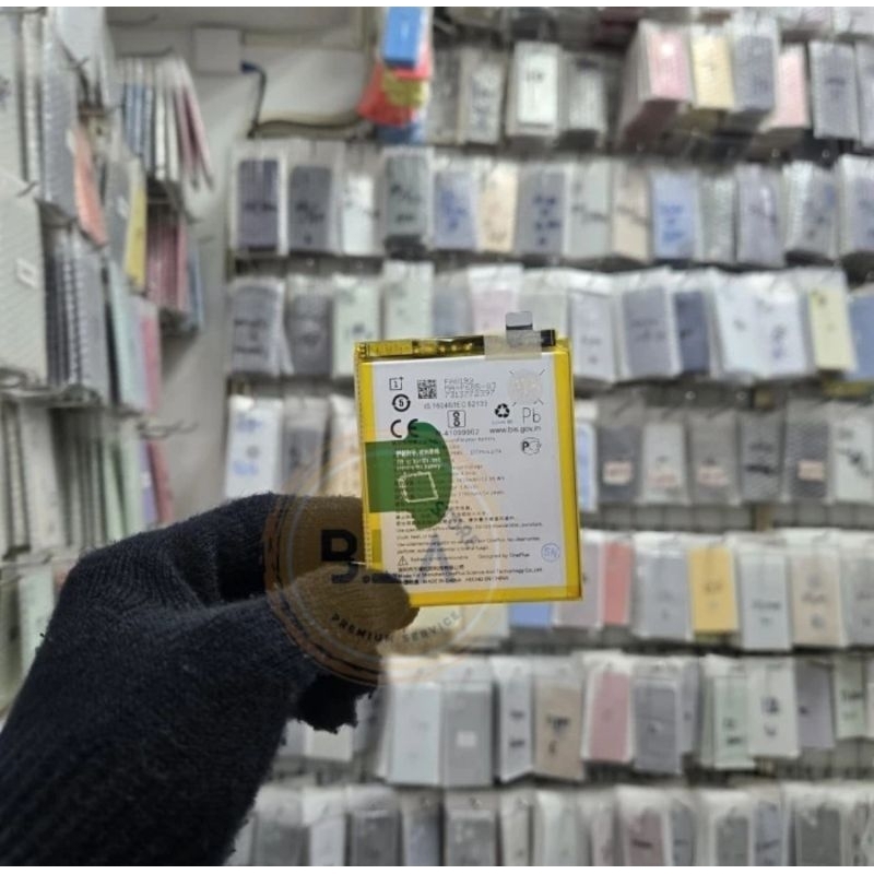 BATRE BATTERY ONEPLUS 6T / ONEPLUS 7 BLP685 ORIGINAL 100%