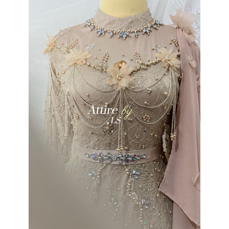 HANYA SEWA kebaya chantily beige