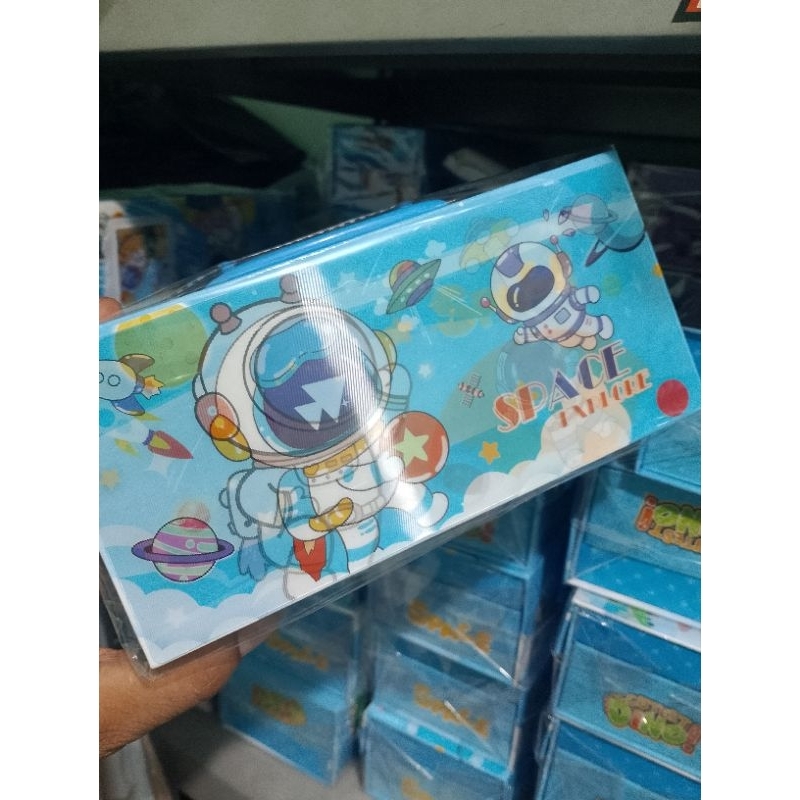 

KOTAK PENSIL KARAKTER TIGA TINGKAT KOTAK PENSIL KARAKTER TIGA TINGKAT KODE