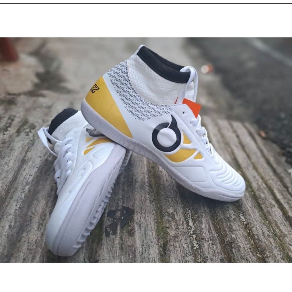 sepatu ortus bbs futsal elastis anti slip