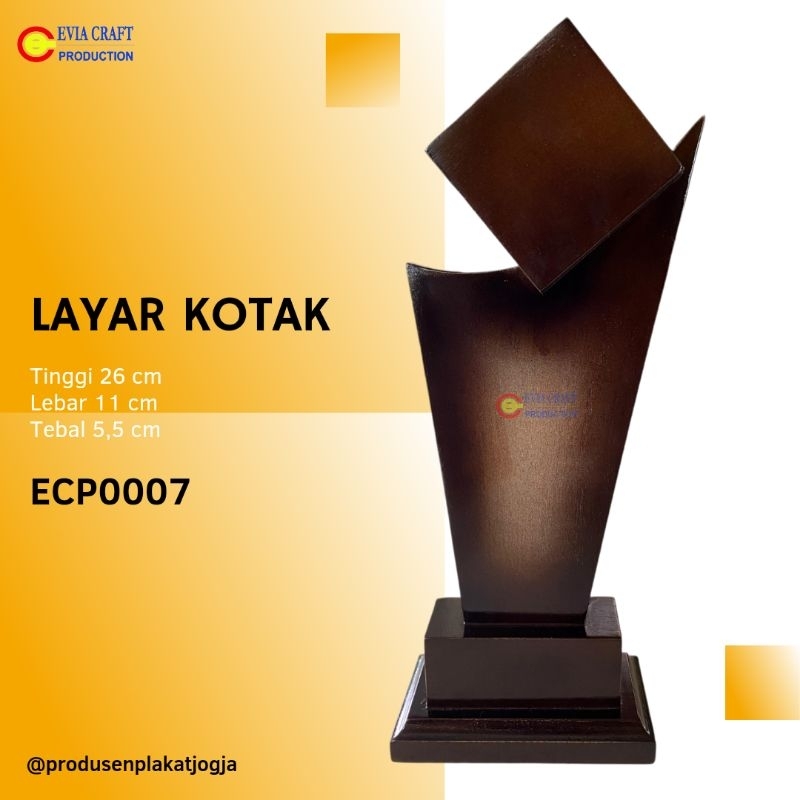 PLAKAT KAYU KOSONGAN LAYAR KOTAK