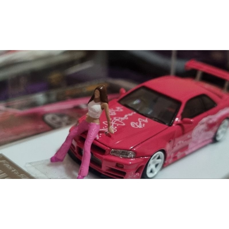 Nissan Skyline GT-R R34 Livery Suki With Figure - Fast and Speed