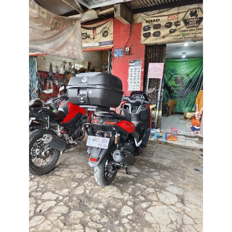 Paketan Box dan Bracket Untuk Motor Nmax Neo Nmax Turbo