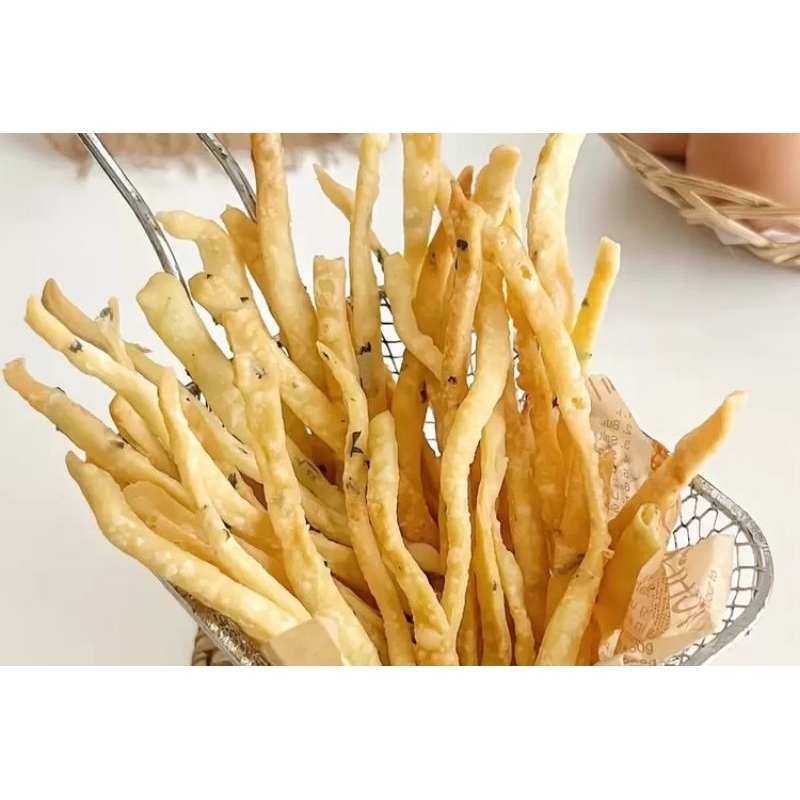 

KERIPIK CRISPYPANGSIT BAWANG ASIN GURIH// SISTIK BAWANG// KRIPIK BAWANG// CEMILAN ENAK