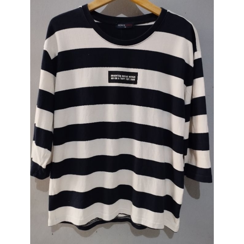 Kaos strip Henus Edwin