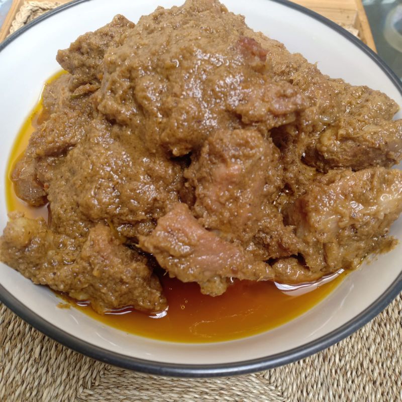 

Masakan Kari Rendang Daging Babi Frozen
