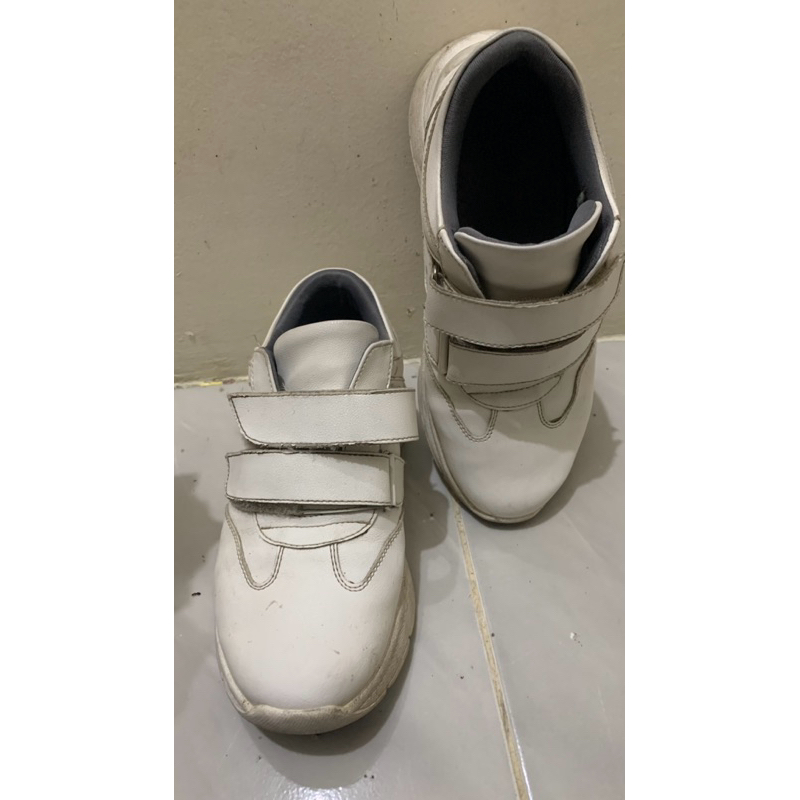 preloved sepatu ori adorable project