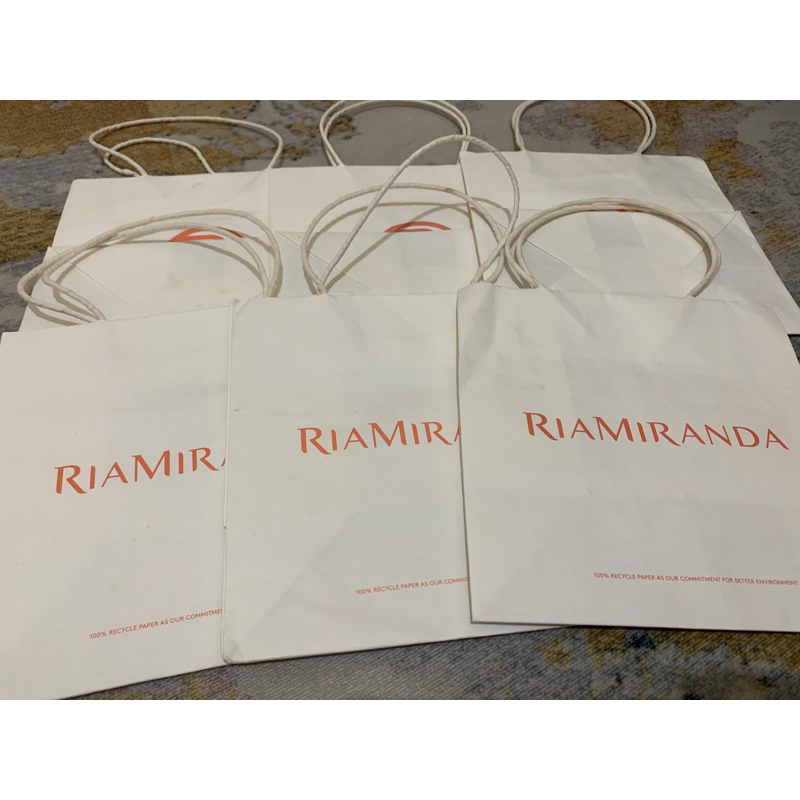 

Paperbag Riamiranda Size Small Kecil