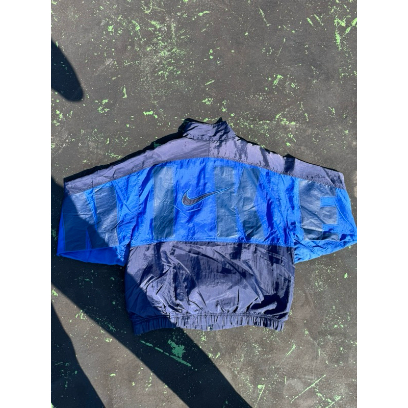 Nike Spellout Windbreaker