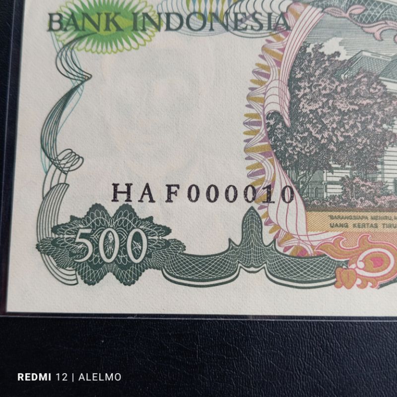 seri kecil uang kertas kuno 500 bunga bangkai tahun 1982