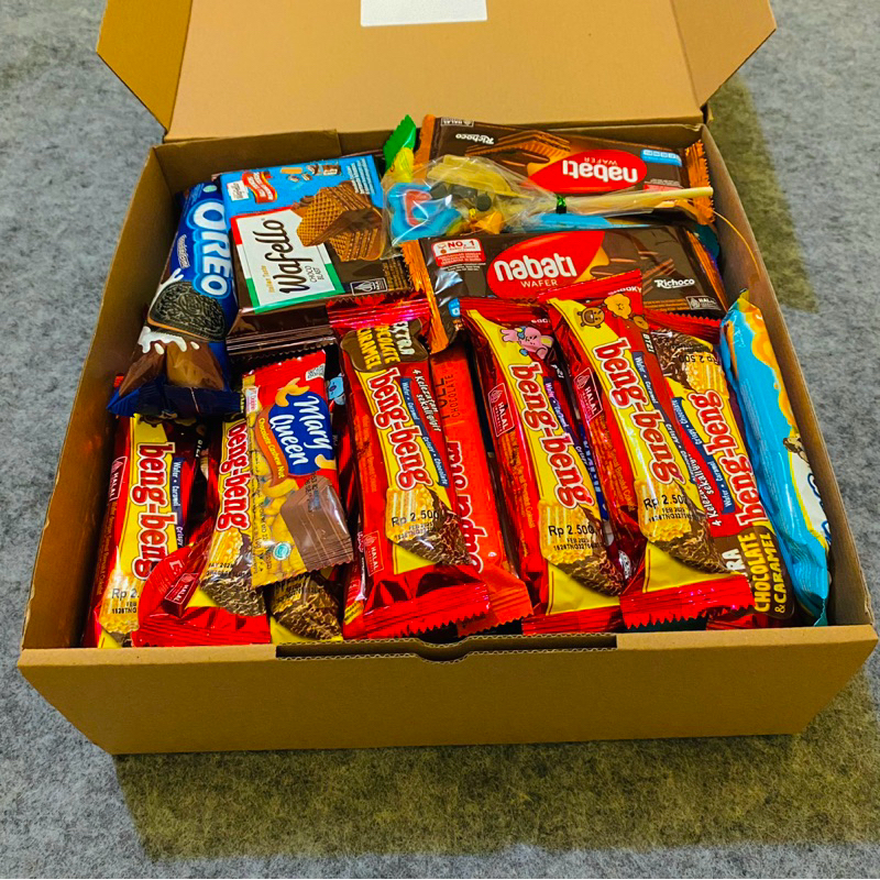 

SNACK KILOAN TERMURAH DAN TERLARIS FREE BOX HAMPERS BISA REQUEST