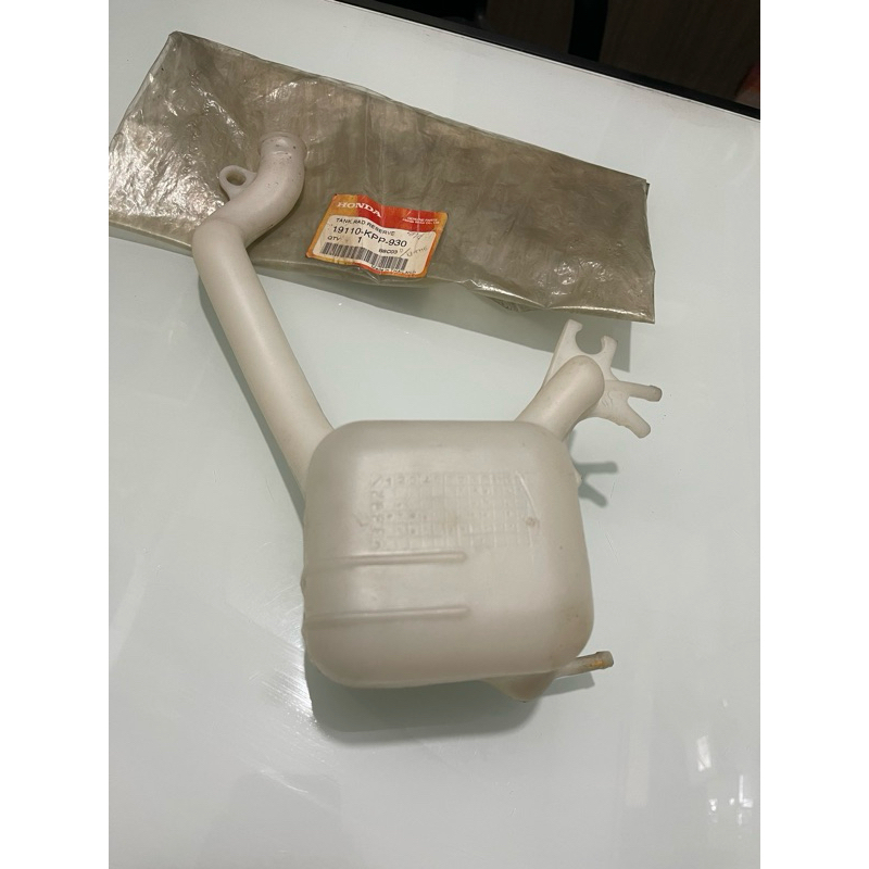 TABUNG RADIATOR CADANGAN TANK RAD RESERVE CBR 150 CBU ORIGINAL MADE IN THAILAND 19110-KPP930