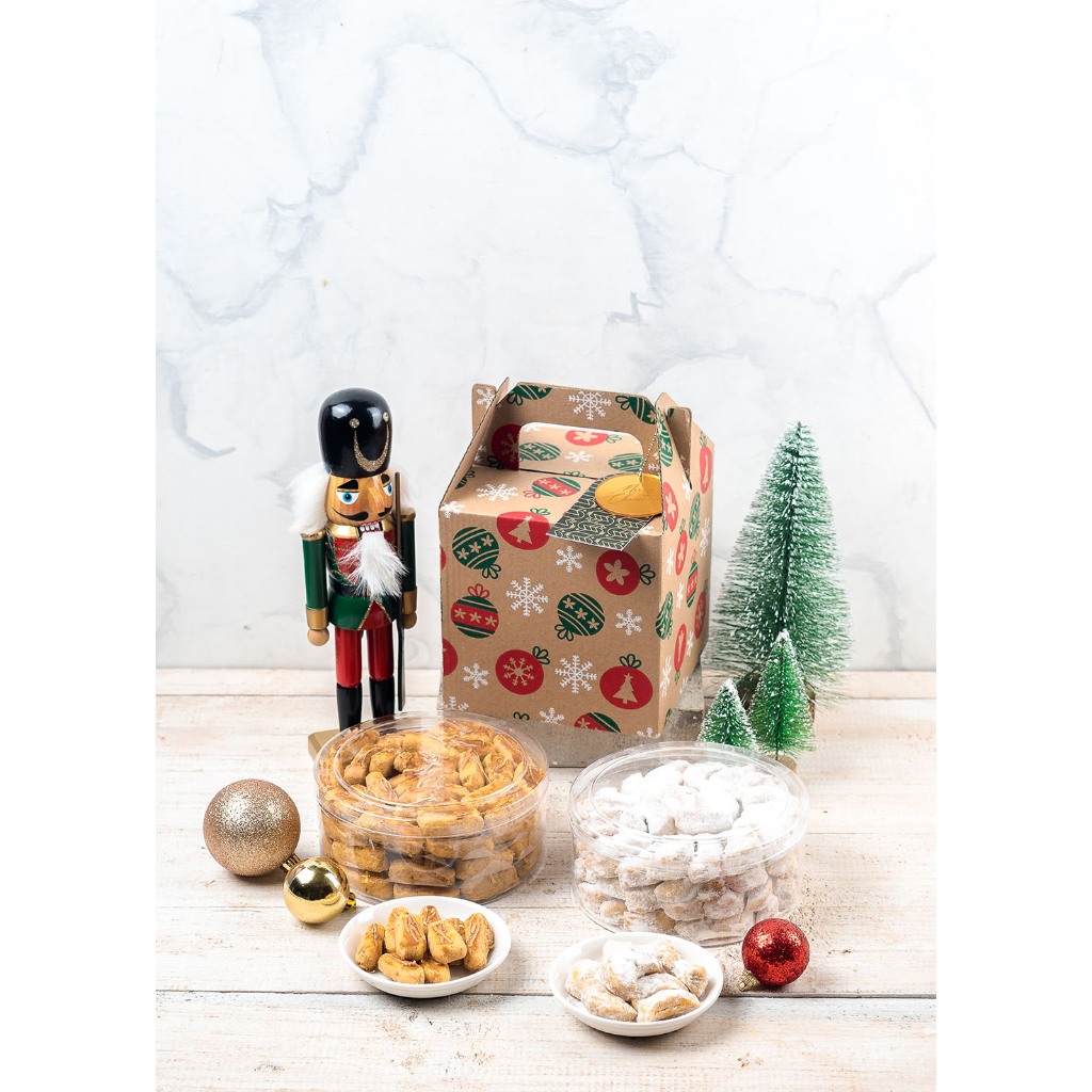 

Moone Nastar & Kastengel Christmas Hampers