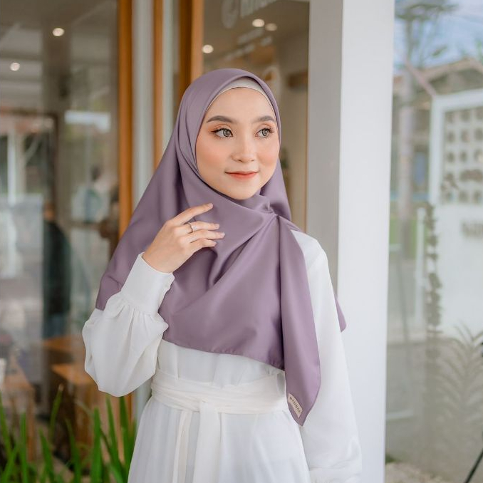 Nadiraa Hijab Maxmara Square