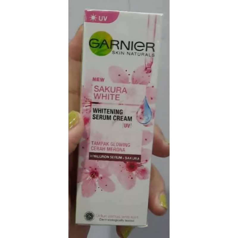 [40 ml] Garnier Krim Siang Sakura White Whitening Serum Day Cream UV 40 ml