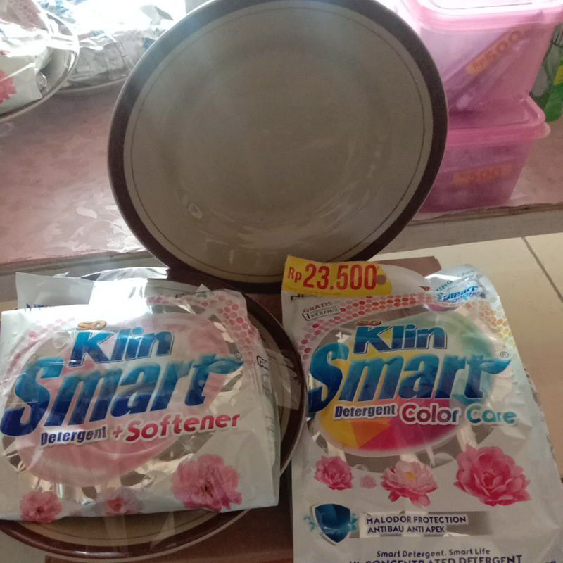 Soklin Smart Softener 725gr free hadiah piring keramik