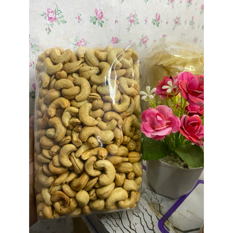 

Kacang Mete Goreng Gurih bawang dan Original