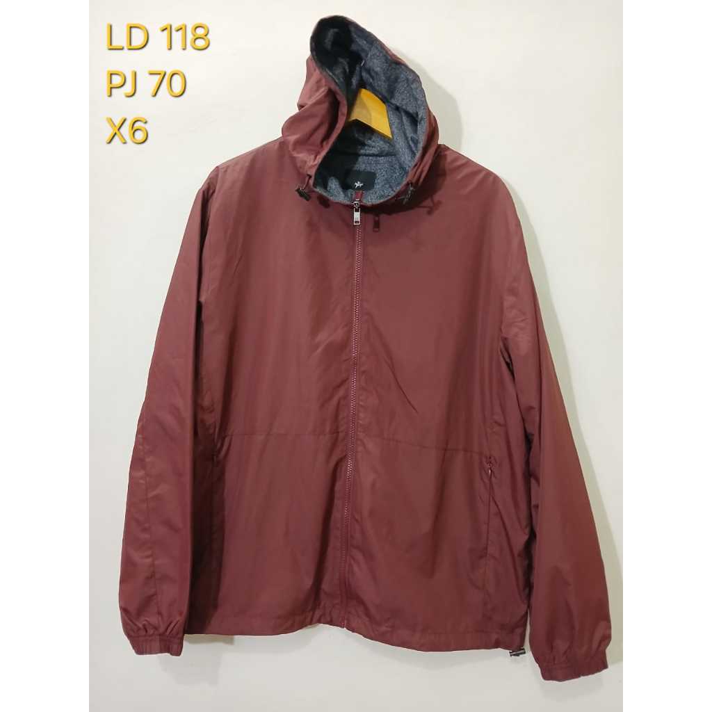 Jaket Tracktop Bangbang Jeans ,Lingkar dada : 118, Panjang : 70, Size L ke XL Made in China