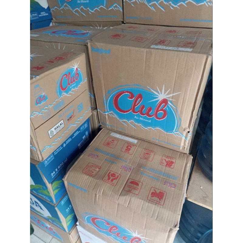 

box dus packing bekas aqua club cleo dll 600ml
