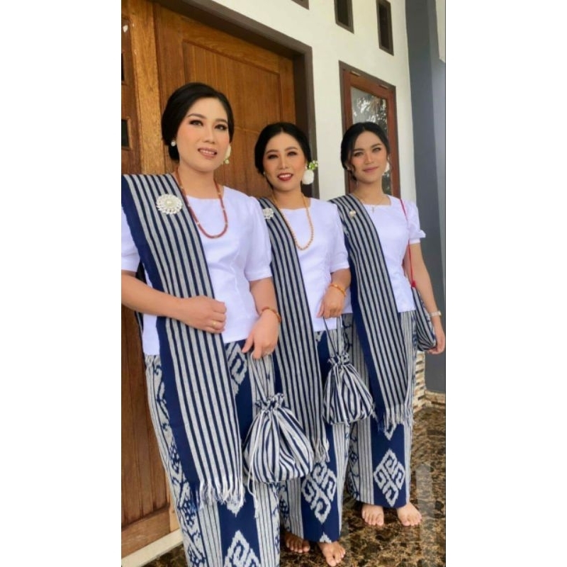 setelan rok span baju adat toraja setelan wanita-kain tenun ikat jepara-couple pesta