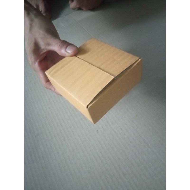 

KARDUS PACKING UK 10 x 10 x 4 CM