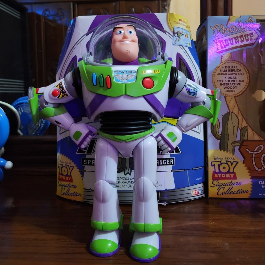 Buzz Lightyear Toy Story Signature Collection ORIGINAL Thinkway