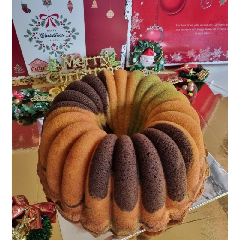 

Aneka Bolu Macan / Bolu macan vanila coklat / Bolu macan pandan coklat / Bolu macan Mocca Coklat / Bolu Marmer mix butter / Hampers Bolu Macan include dus Natal , pita dan sticker natal