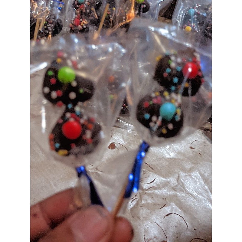 

Coklat gurih berlapisan coklat yang tebal