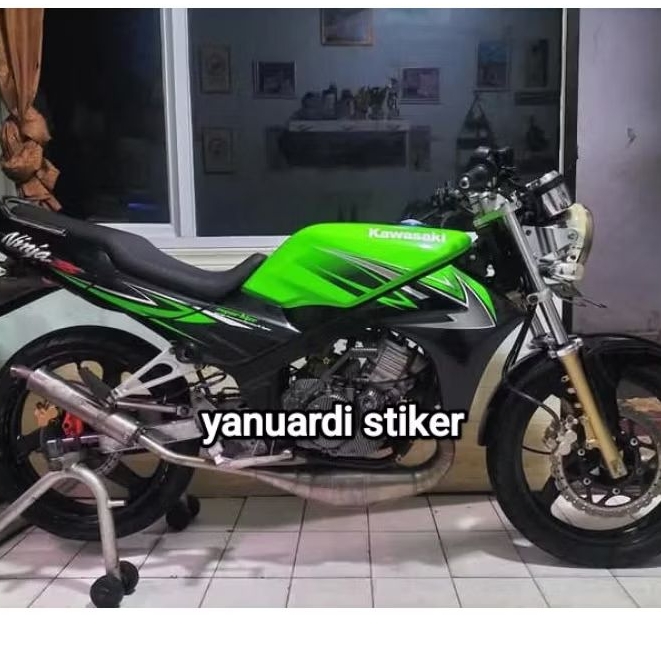 STRIPING STIKER NINJA SS TAHUN 2010 STIKER NINJA SS 2010