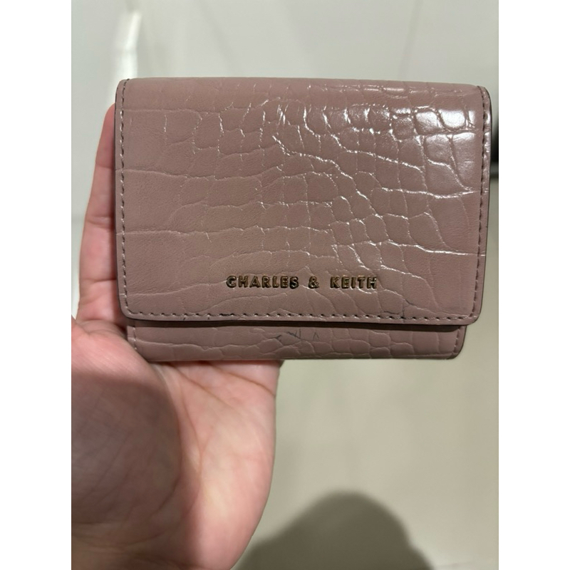 dompet charles and keith preloved