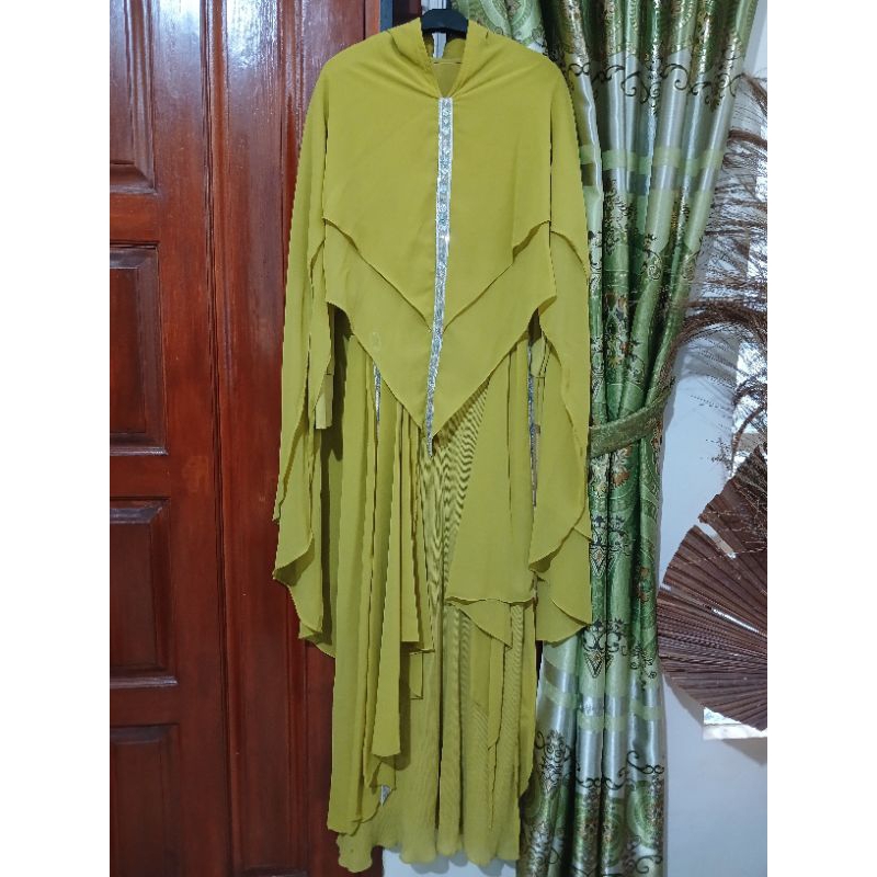 Preloved Gaun Syar'i ceruty plisket mewah