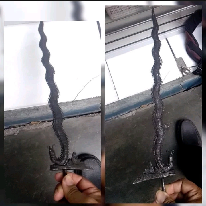 koleksi pajangan antik keris antik klabang wilahan aja