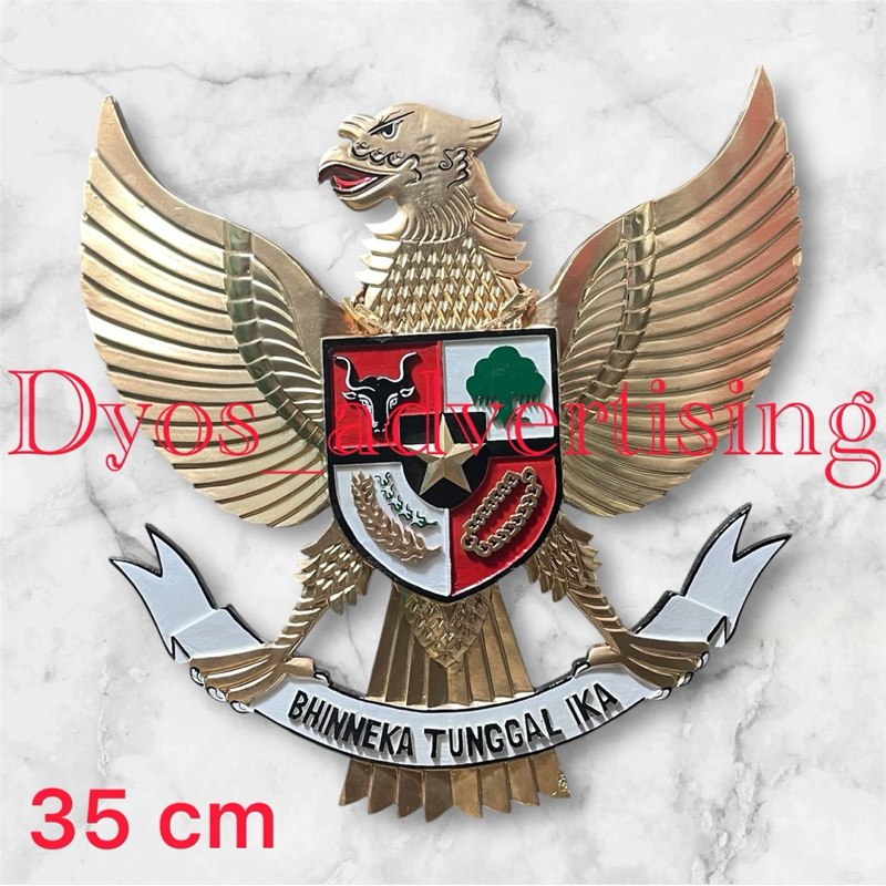 Patung garuda pancasila garuda pancasila garuda kayu garuda bahan kayu ukuran 35 cm