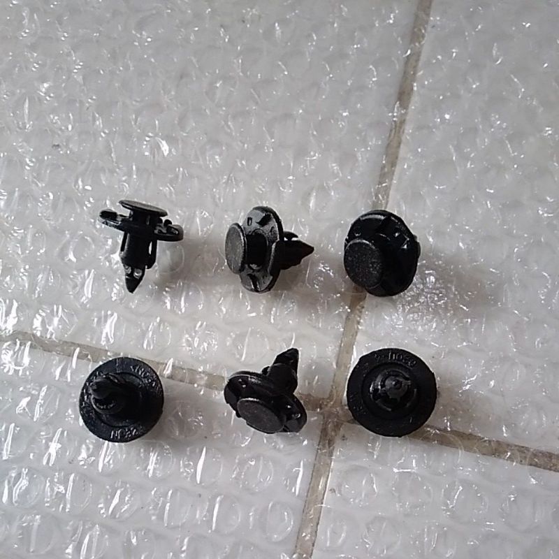 Klip bemper/interior avanza,xenia..