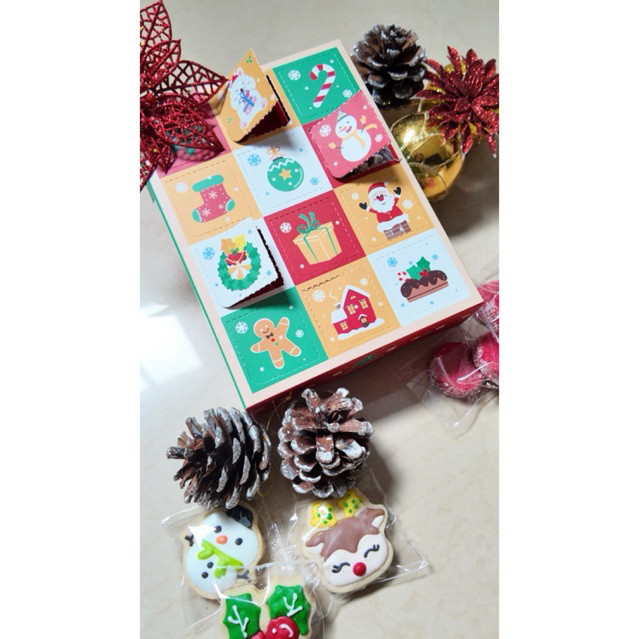 

Christmas 12 Days Advent Calendar / Blind Box / Mystery Box (sudah termasuk 12 isi didalamnya)