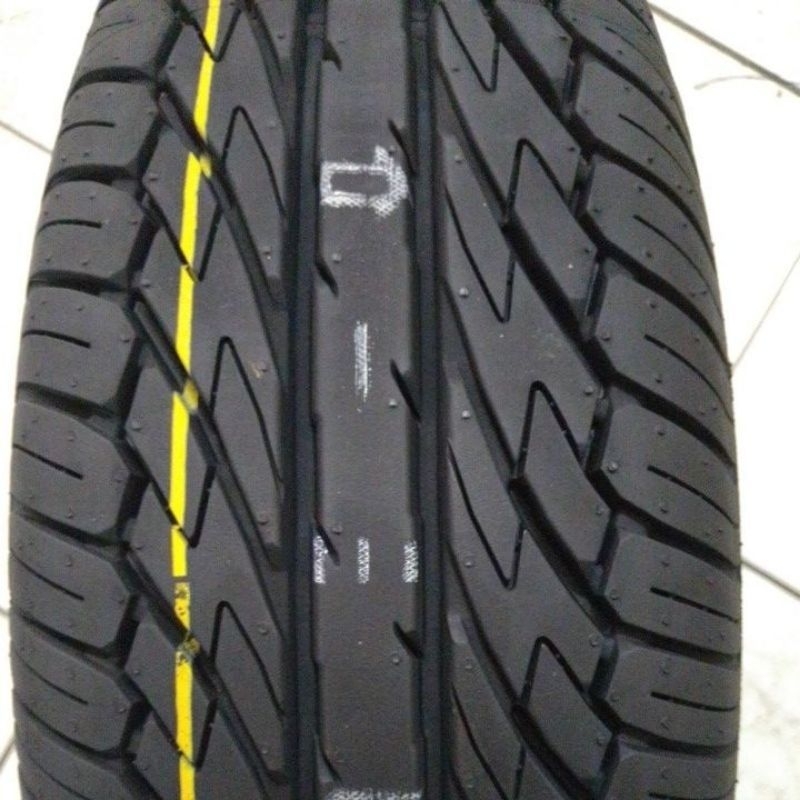 Ban Mobil DUNLOP SP300 Livina mobilio ertiga freed 185/65 R15 SP SPORT 300 *2025