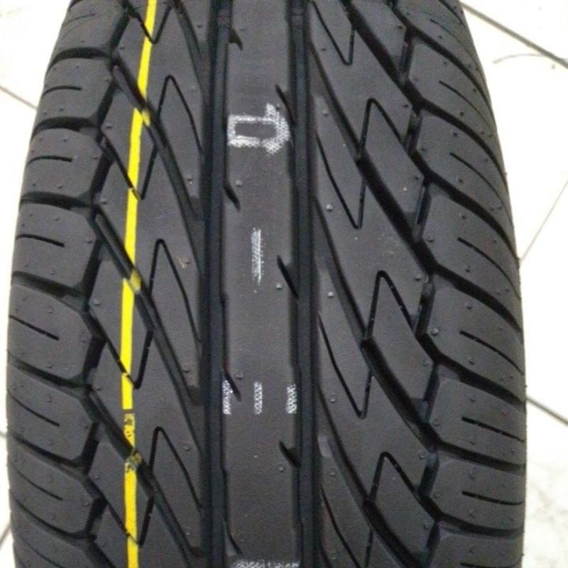 Ban Mobil DUNLOP SP300 Livina mobilio ertiga freed 185/65 R15 SP SPORT 300 *24