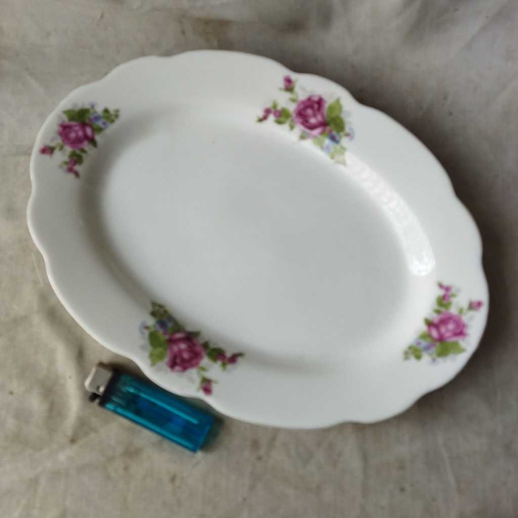 Pajangan Vintage Piring Oval Lodor Keramik China 305