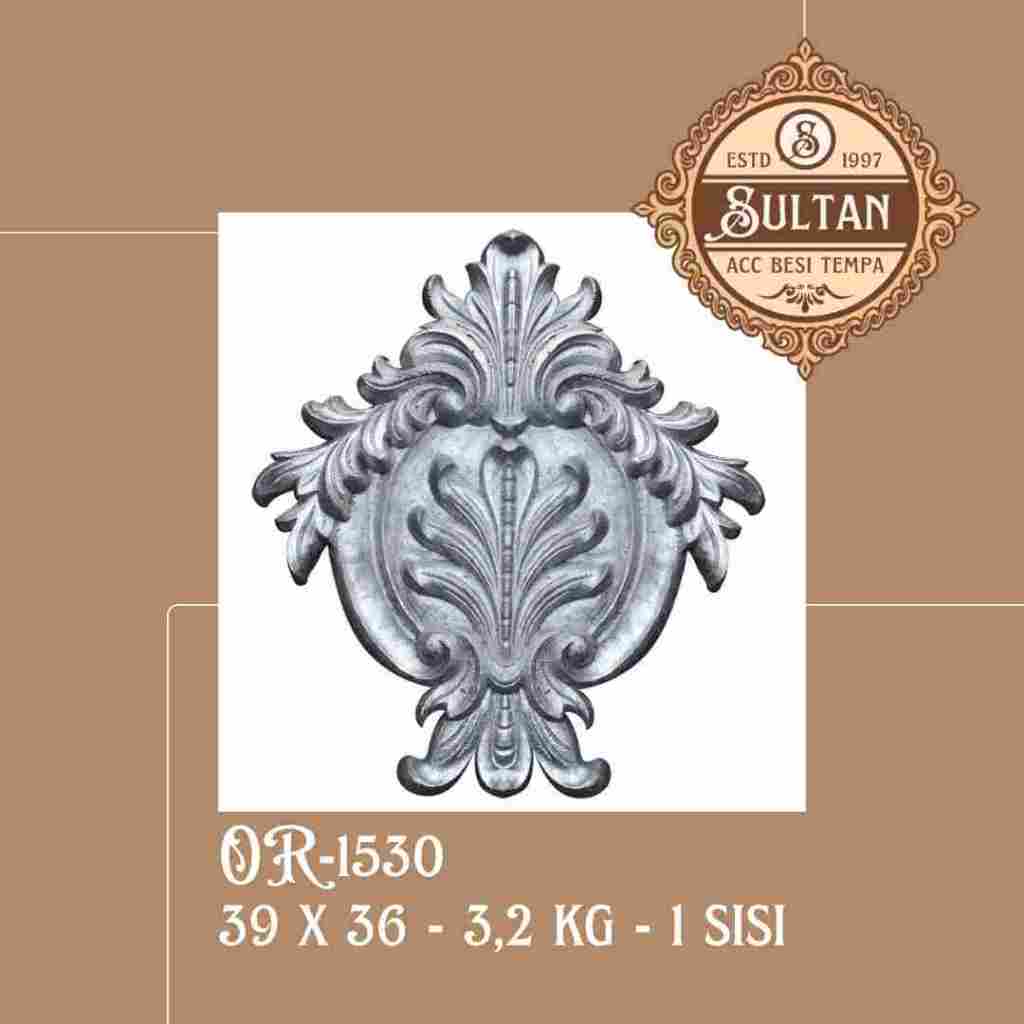 Sultan Besi Tempa / M-1604 / Ornamen Mahkota Besi Tempa / Ornamen Pagar Besi Klasik Mahkota / Akseso