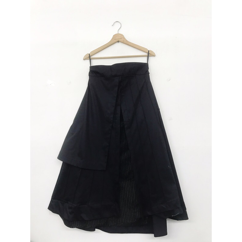 OLINE WORKROBE - OSEIBO PLEATED LONG SKIRT IN BLACK
