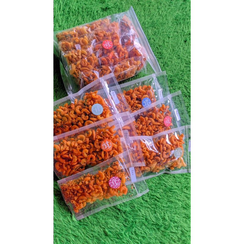

makroni bantet paket 50rb rasa boleh di mix/hanya 1 rasa