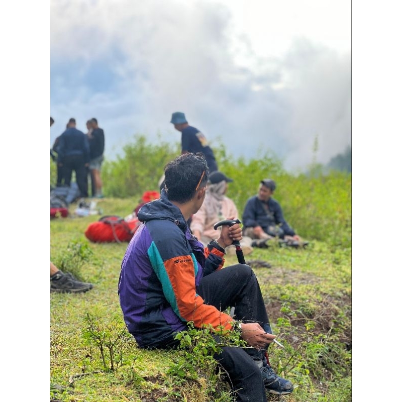 Jaket second Parasut New Balance